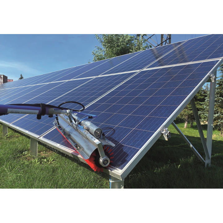 Robot autonomo per la pulizia dei pannelli solari — Q-SUN Pack | QLEEN